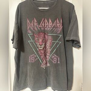 Def Leppard 1981 Graphic Tee